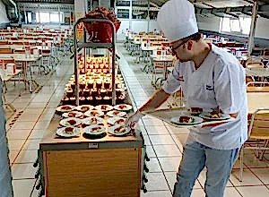 Yerinde pişirme ve servis